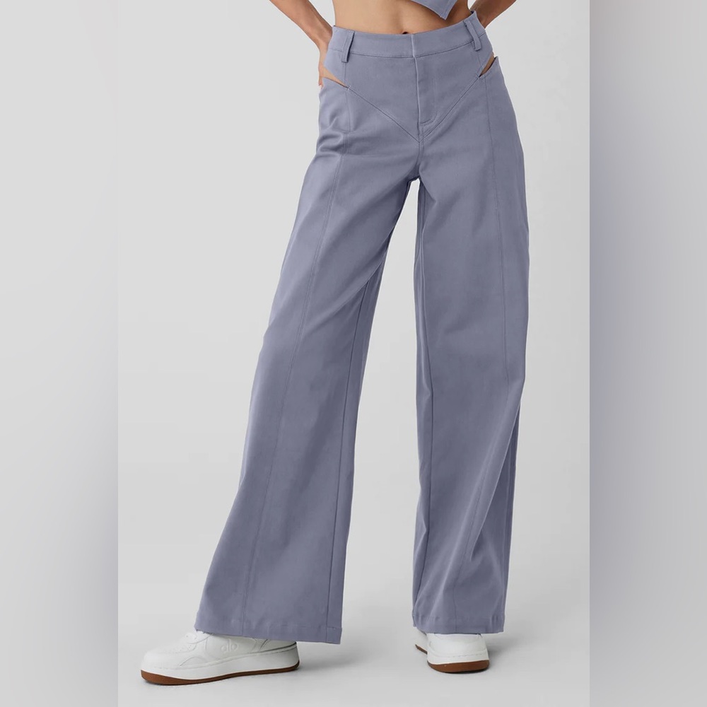 NWT Alo High-Waist Risk Taker Trouser (Color: Fog)